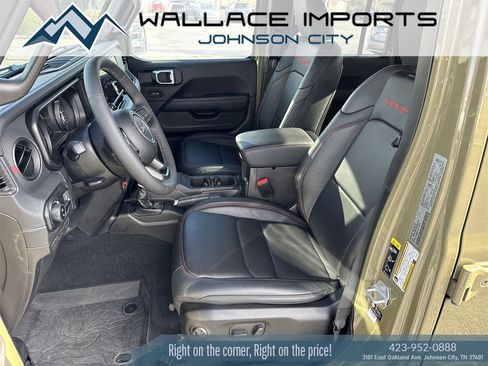 Used 2025 Jeep Gladiator Rubicon image 14