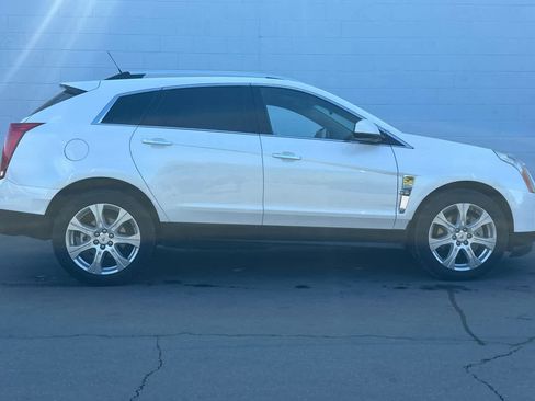 Used 2011 Cadillac SRX Premium image 9