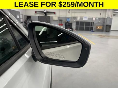 Used 2026 Volkswagen Tiguan SE AWD/4WD image 12