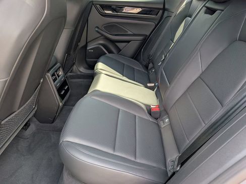 Certified 2026 Porsche Macan 4 Electric AWD/4WD image 24