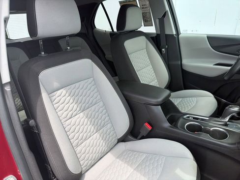 Used 2019 Chevrolet Equinox LT FWD image 5