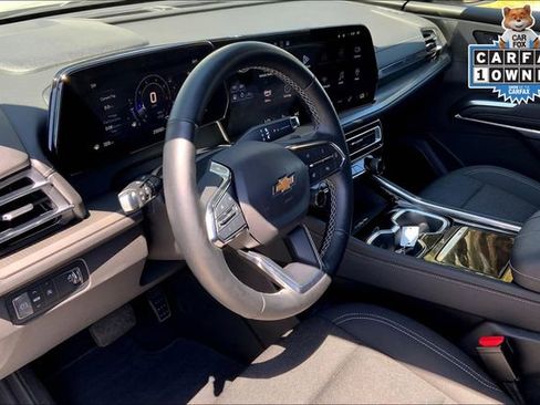 Used 2024 Chevrolet Traverse LT image 14