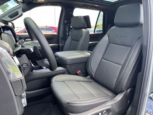 New 2026 GMC Yukon Denali w/ Denali Reserve Package AWD/4WD image 22