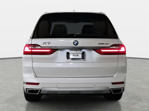 Used 2022 BMW X7 xDrive40i w/ Executive Package image 6