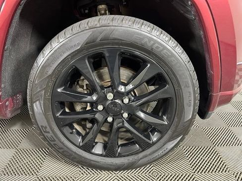 Used 2021 Jeep Grand Cherokee Laredo X AWD/4WD image 9