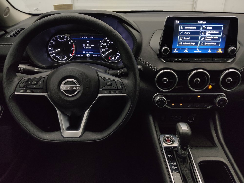 Used 2025 Nissan Sentra SV FWD image 22