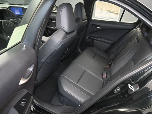 New 2026 Lexus UX 300h FWD image 12