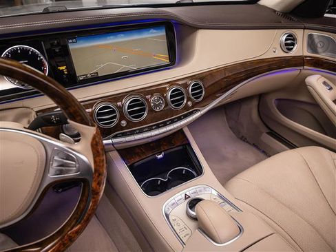 Used 2014 Mercedes-Benz S 550 Sedan image 23
