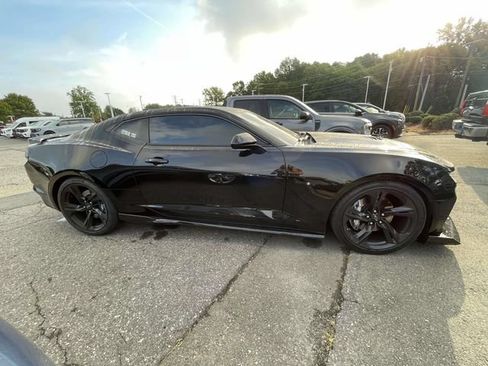 Used 2023 Chevrolet Camaro SS RWD image 8