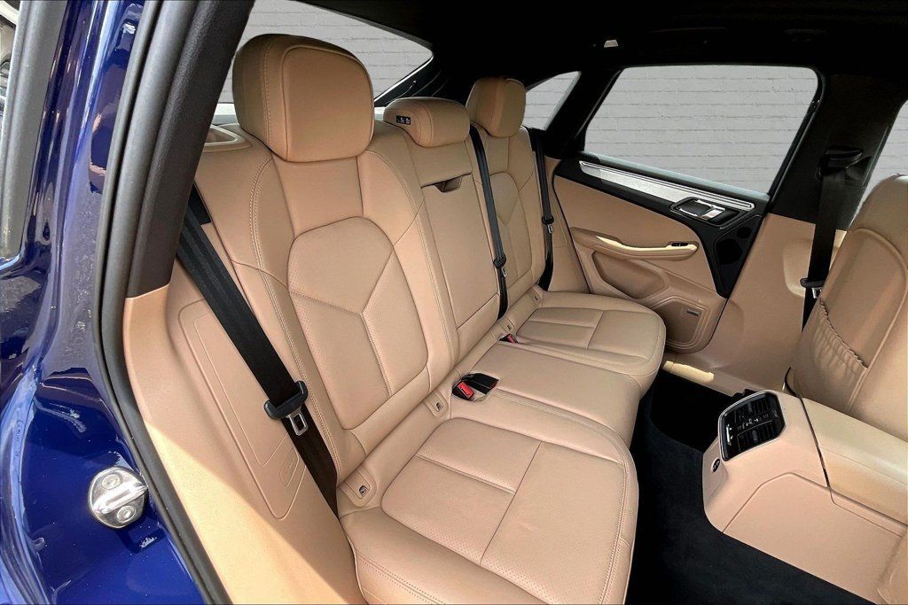 Used 2022 Porsche Macan S AWD/4WD image 24