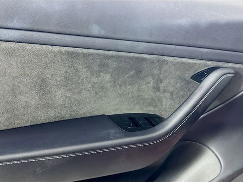 Used 2018 Tesla Model 3 Long Range AWD/4WD image 16