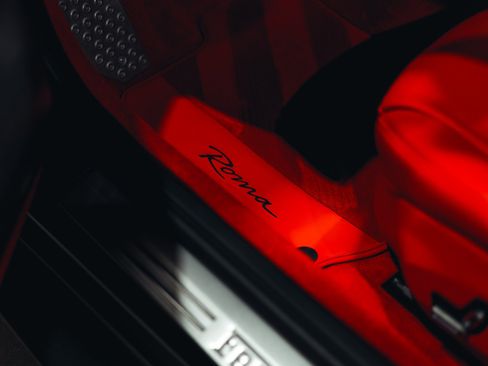 Used 2022 Ferrari Roma RWD image 95