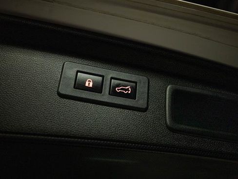 Used 2020 Subaru Forester Limited w/ Popular Package #3 AWD/4WD image 8