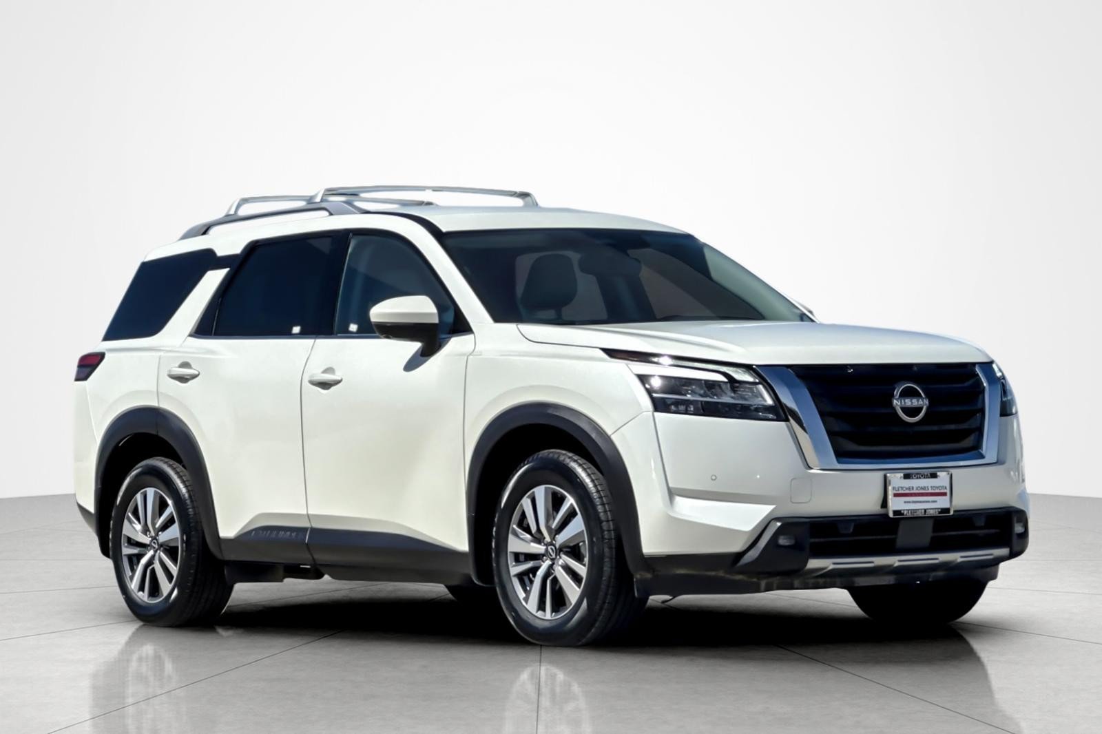 Used 2022 Nissan Pathfinder SL FWD image 7