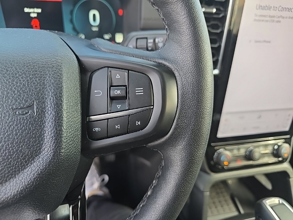 Used 2025 Ford Ranger Lariat w/ FX4 Off-Road Package AWD/4WD image 16