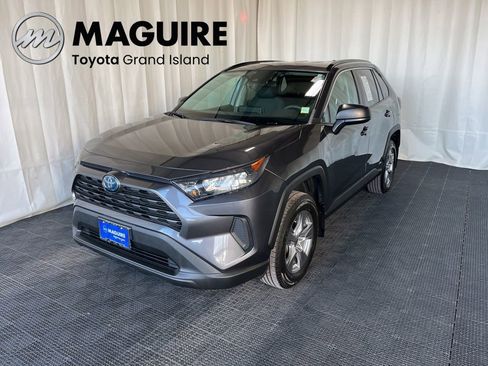 Used 2022 Toyota RAV4 LE AWD/4WD image 1