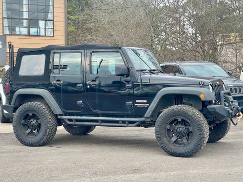 Used 2014 Jeep Wrangler Unlimited Sport w/ Connectivity Group image 2