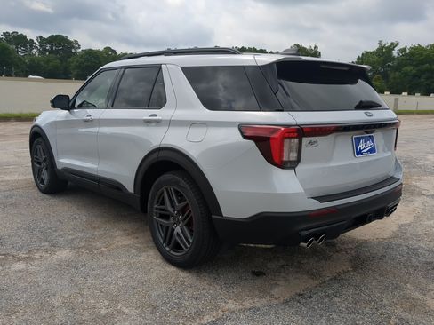 New 2026 Ford Explorer ST w/ Sun And Sound Package AWD/4WD image 5