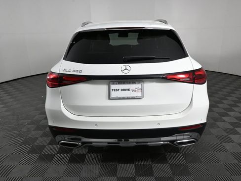 Used 2026 Mercedes-Benz GLC 300 image 27