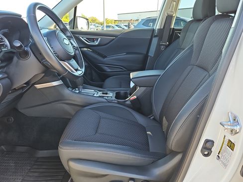 Used 2023 Subaru Forester Premium image 14