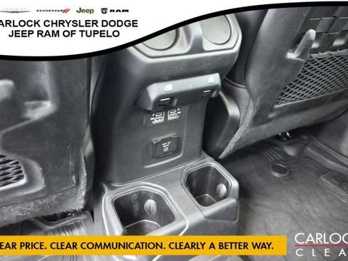 Used 2022 Jeep Gladiator Rubicon w/ Safety Group AWD/4WD image 28