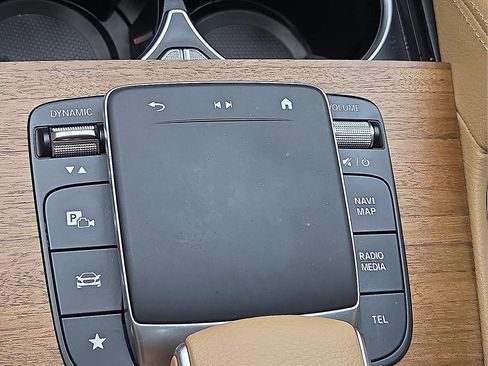 Used 2024 Mercedes-Benz GLE 350 4MATIC image 25