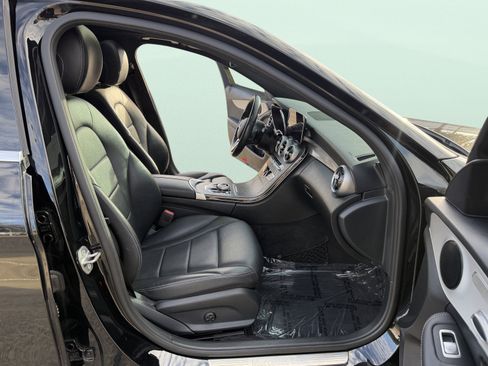 Used 2021 Mercedes-Benz C 300 Sedan image 37