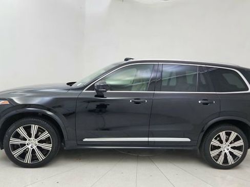 Used 2021 Volvo XC90 T6 Inscription w/ Climate Package image 3
