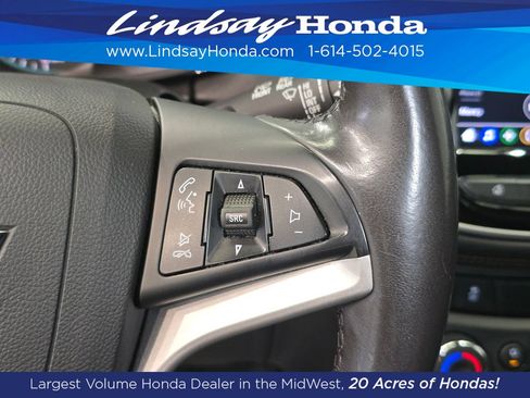 Used 2020 Chevrolet Trax LT w/ LT Convenience Package FWD image 15