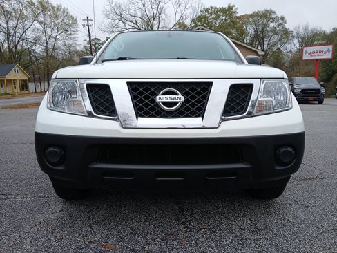 Used 2019 Nissan Frontier S image 3