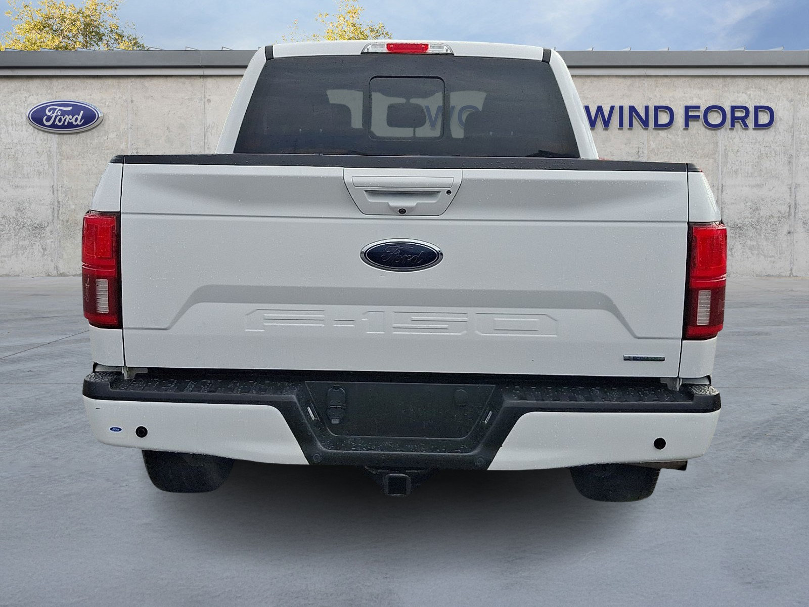 Used 2018 Ford F150 Lariat w/ Equipment Group 502A Luxury AWD/4WD image 5