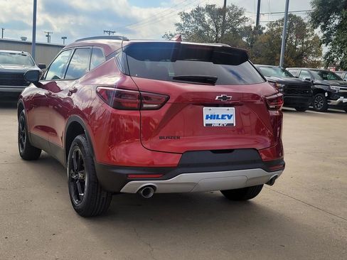 New 2026 Chevrolet Blazer LT image 3