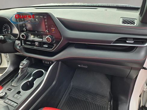 Used 2021 Toyota Highlander XSE AWD/4WD image 65