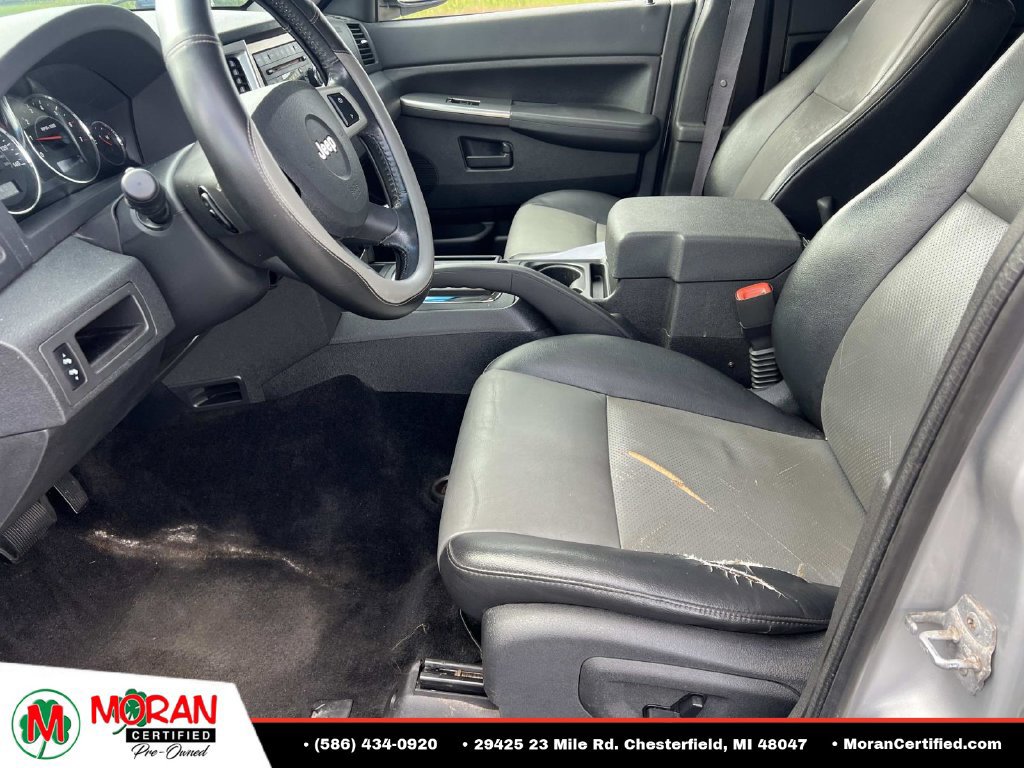 Used 2008 Jeep Grand Cherokee Laredo AWD/4WD image 17