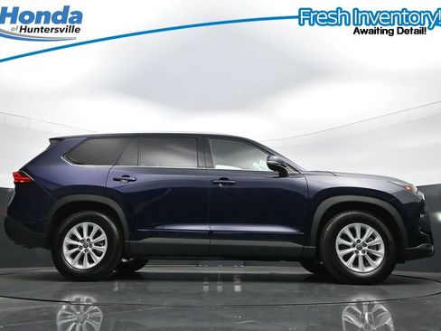 Used 2024 Toyota Grand Highlander AWD image 44