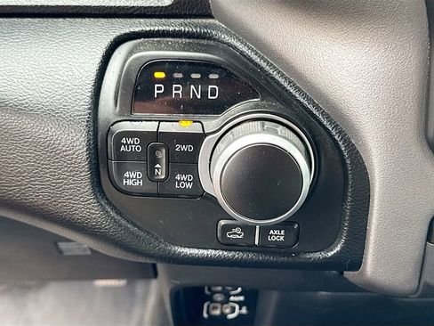 Used 2022 RAM 1500 Big Horn AWD/4WD image 19