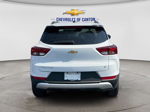 New 2026 Chevrolet TrailBlazer LT w/ Convenience Package FWD image 6