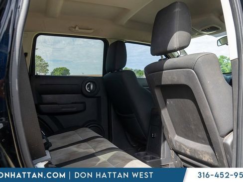 Used 2007 Dodge Nitro SXT RWD image 15
