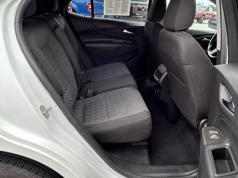Used 2023 Chevrolet Equinox LT AWD/4WD image 16