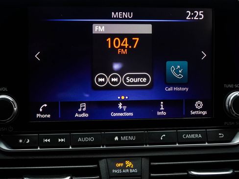Used 2024 Nissan Altima 2.5 SR FWD image 24