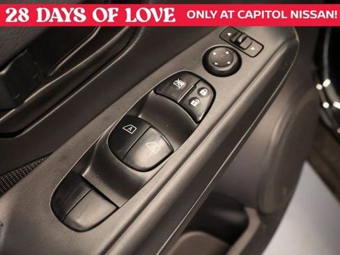 New 2025 Nissan Kicks Play S image 11