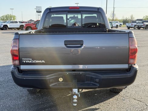 Used 2012 Toyota Tacoma 2WD Regular Cab image 4