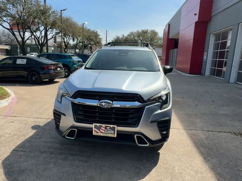 Used 2025 Subaru Ascent Touring w/ Popular Package #2 image 3