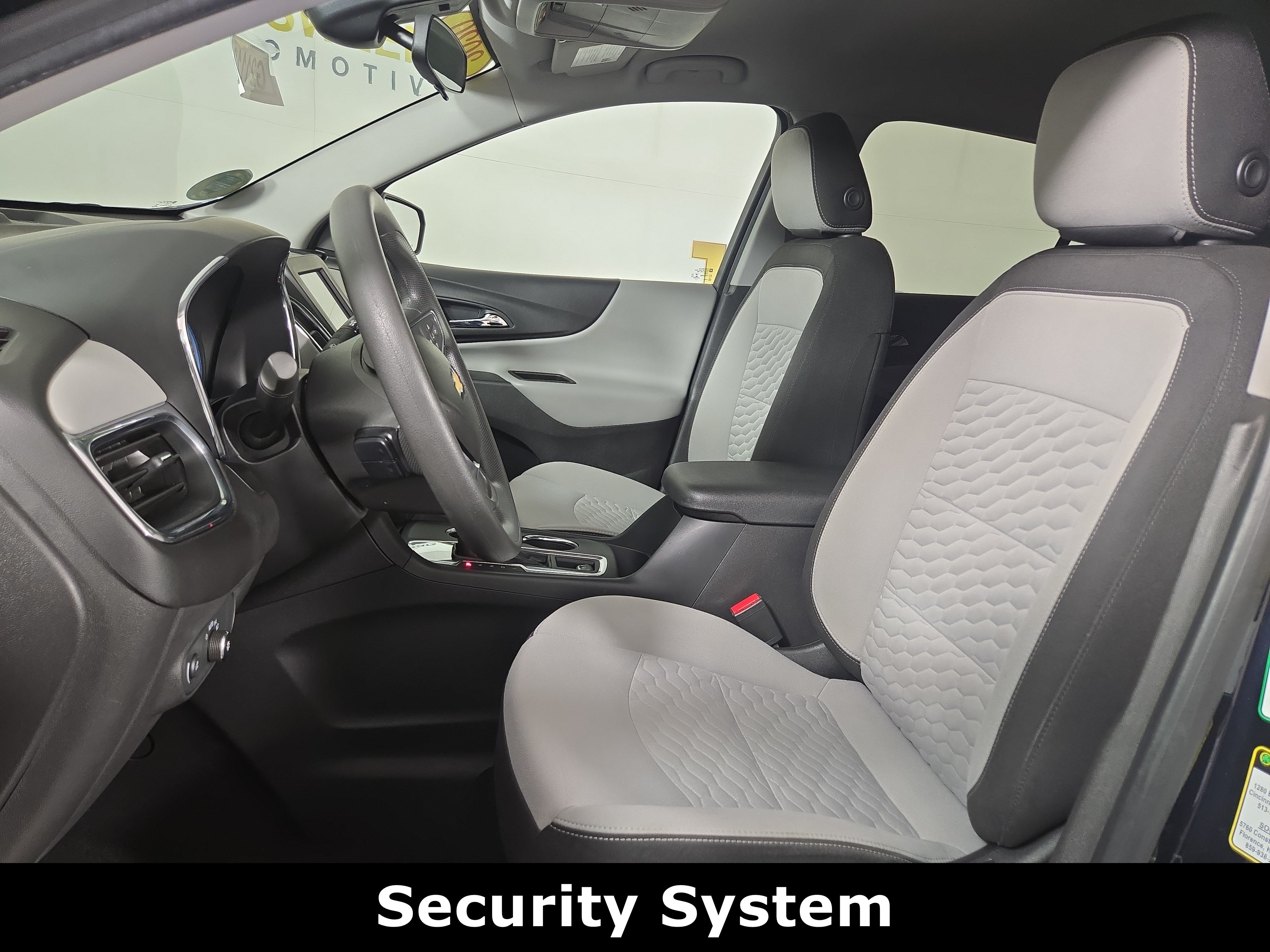 Used 2020 Chevrolet Equinox LS w/ LS Convenience Package FWD image 11