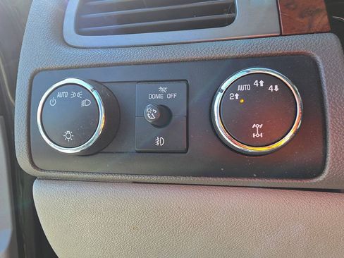 Used 2013 Chevrolet Silverado 1500 LTZ w/ LTZ Plus Package AWD/4WD image 41