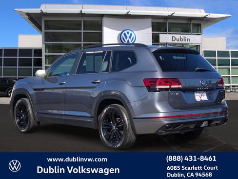Certified 2023 Volkswagen Atlas SEL R-Line image 6