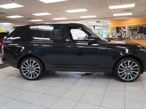 Used 2019 Land Rover Range Rover Supercharged AWD/4WD image 14