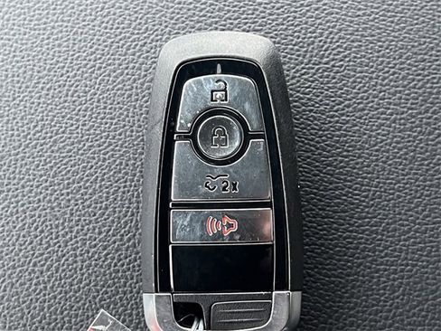 New 2025 Ford F150 Lightning XLT image 20