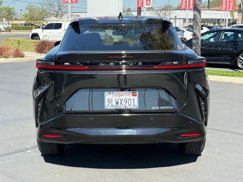 Used 2024 Lexus RZ 300e Premium w/ Technology Package image 10