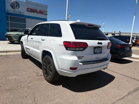 Used 2020 Jeep Grand Cherokee Altitude AWD/4WD image 3